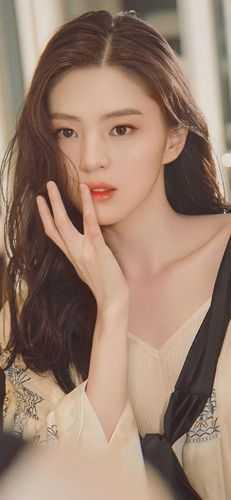 活成前任白月光后,她桃花朵朵开优秀文集