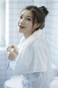 穿成恶毒女配,她气疯男女主