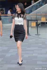 开局白丝校花,榜一大哥请让让