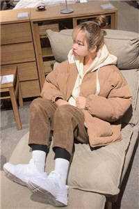 这捕快不仅强的离谱,还是诗圣?